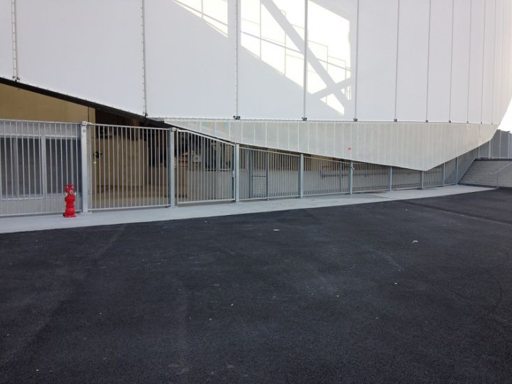 pose de clotures et portails au stade Vélodrome à Marseille